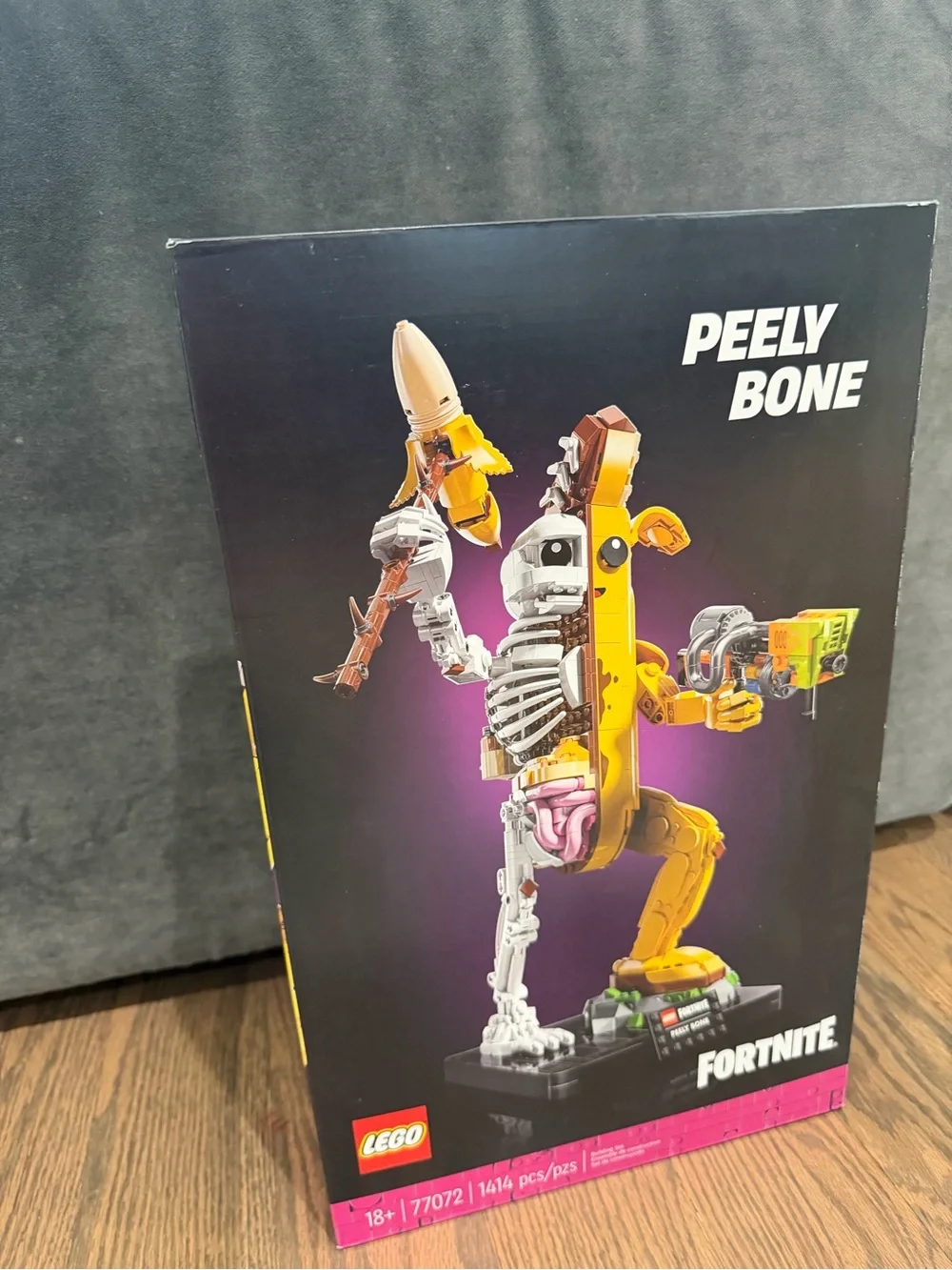 Brand new Lego Fortnite Peely Bone Brick Figure - Yellow & White